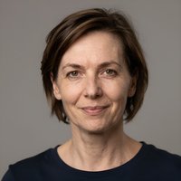 Портрет Елены Марковой, постоянного клиента салона Итальянская Мебель с дизайнерскими диванами
